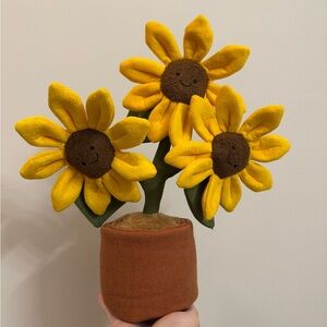 Amuseable Sunflower - BNWT Fast Shipping!